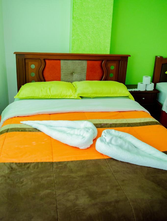Residencial Amaru Hotel Banos  Exterior photo